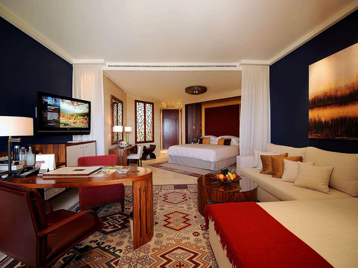 رافلز دبي - أفضل الفنادق للإقامة في دبي خلال فترة العيد