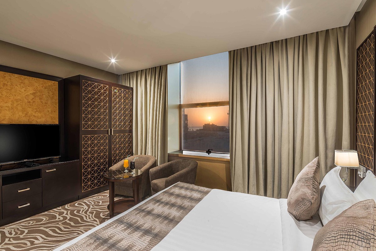 Naviti Warwick Al Khobar
