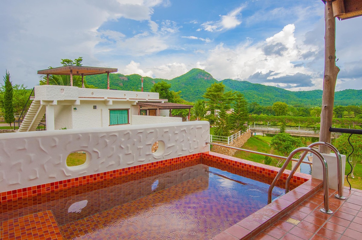 Swiss Valley Hip Resort Ratchaburi-Thailand hotels