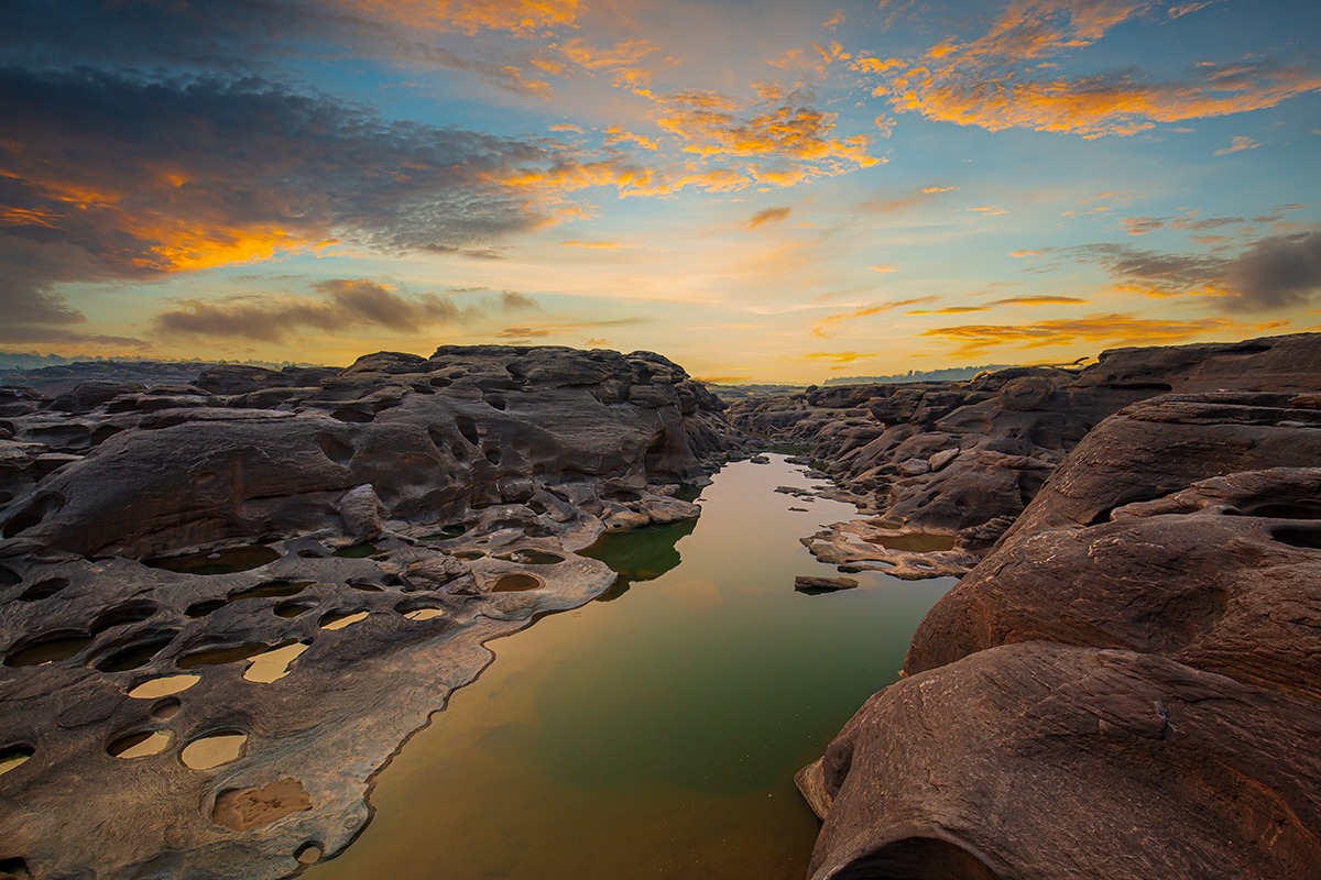 Kaeng-Sam-Phan-Bok-Ubon-Ratchathani