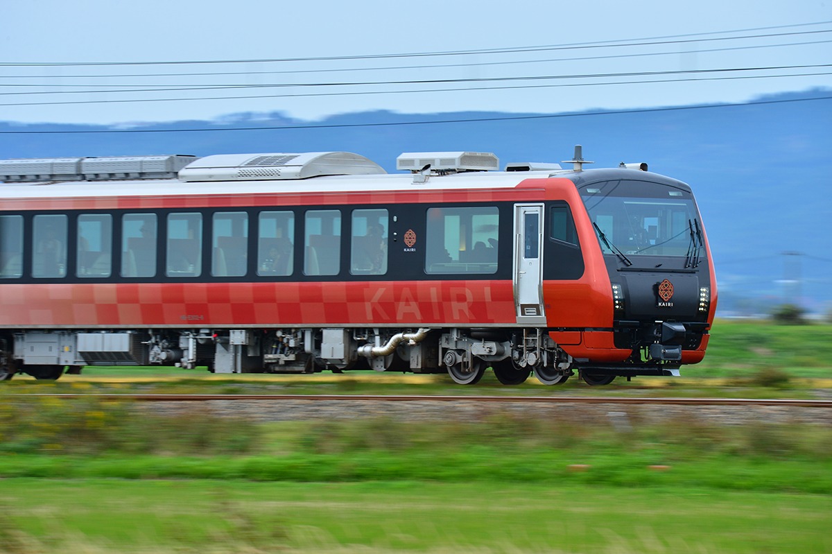 Kairi-Japan railways-train trips-Niigata