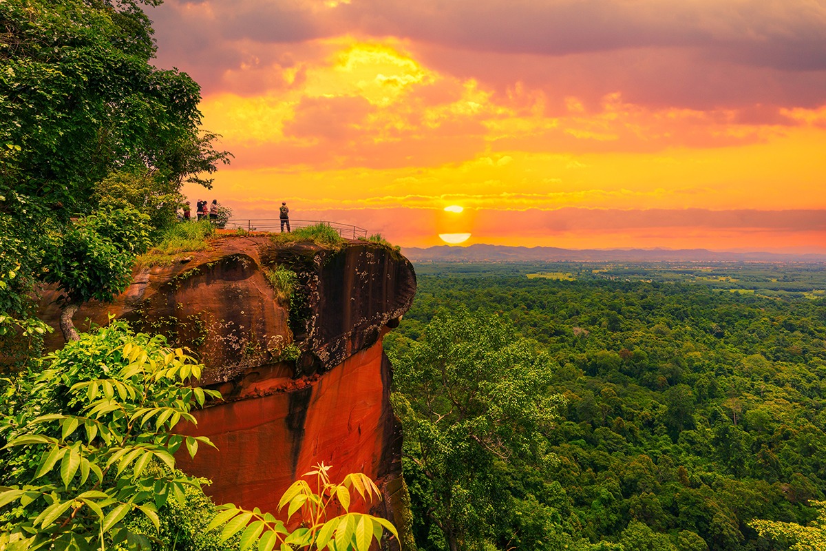 Nakee-Cave-Nakhon-Phanom