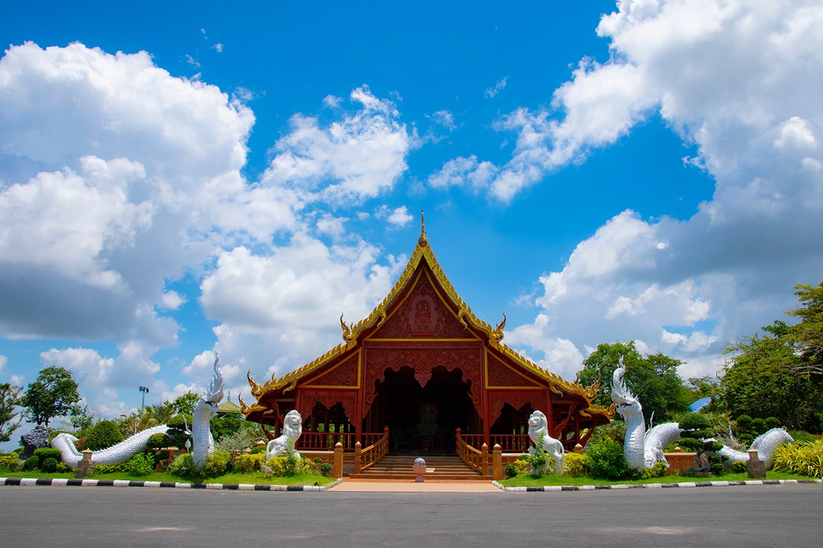 วัดถ้ำแสงเพชร-อำนาจเจริญ-อีสาน-ประเทศไทย