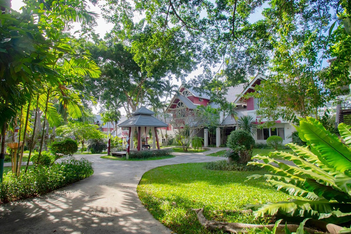 Natural Park Resort-Pet friendly hotels in Pattaya