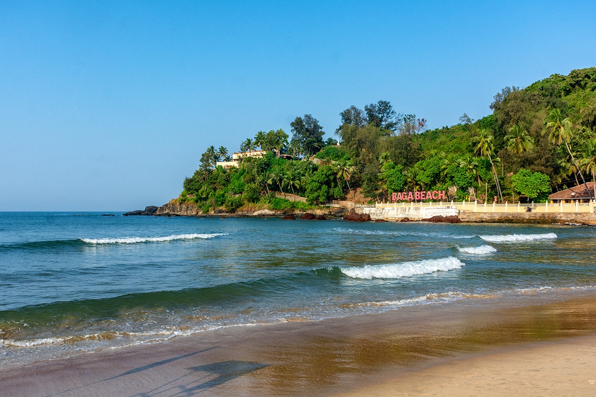 Day 1: Explore North Goa Beaches