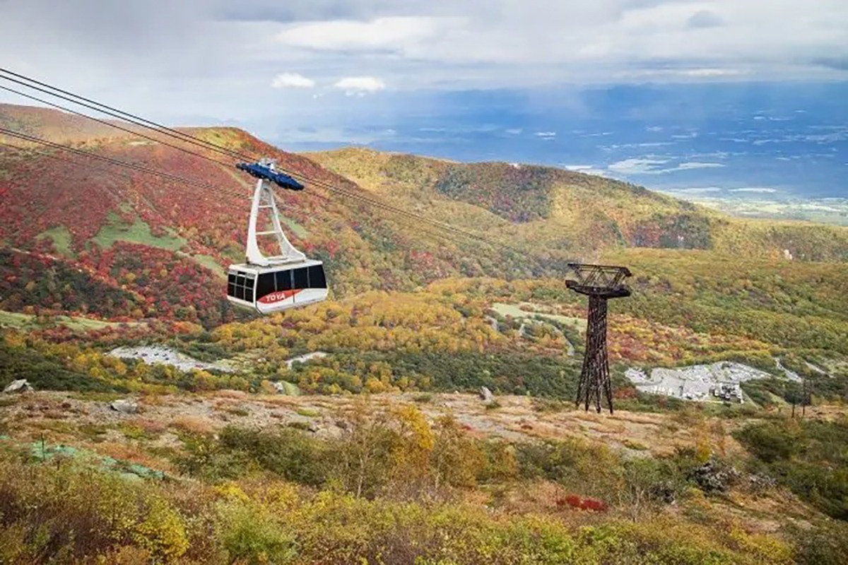 Nasu Highland Trip: Enjoy Magnificent Nature, Museums, and Hot Springs