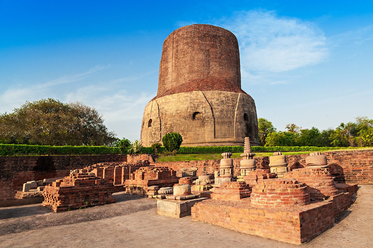 Dhamekh Stupa-Sarnath-India-Buddhist Circuit