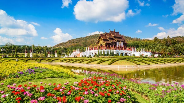 Senibina Sejarah Chiang Mai: Panduan Kuil Purba dan Istana Diraja