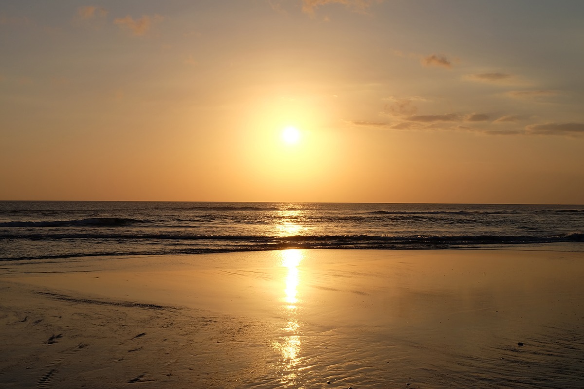 Kelab Pantai Teratas Bali Pemandangan Matahari Terbenam Pesta Vibes Potato Head Seminyak