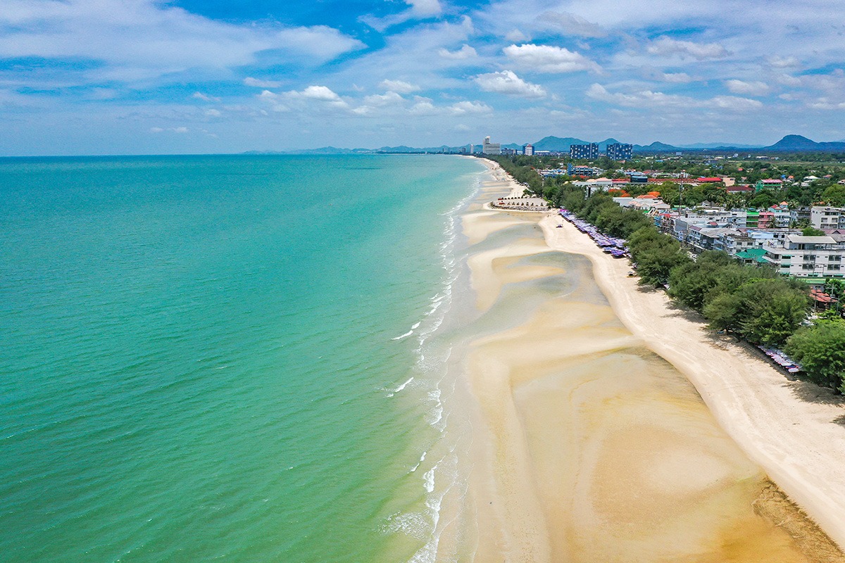 Cha-Am Beach, Thailand Cha-Am Beach, Thailand