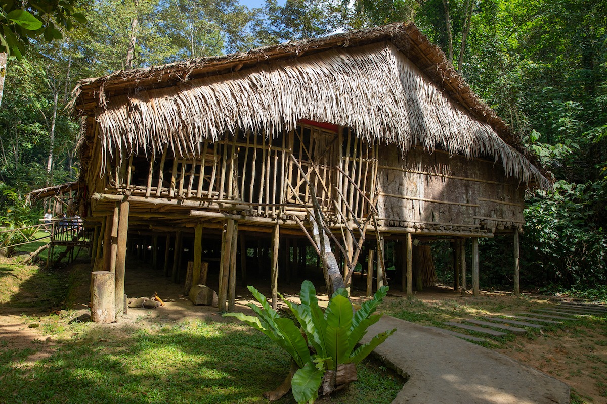 บ้าน Dusun แบบดั้งเดิม