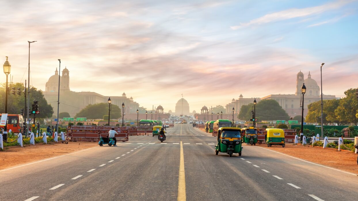 Neu-Delhi erkunden: Der ultimative Reiseführer zu den wichtigsten Sehenswürdigkeiten und Geheimtipps background image