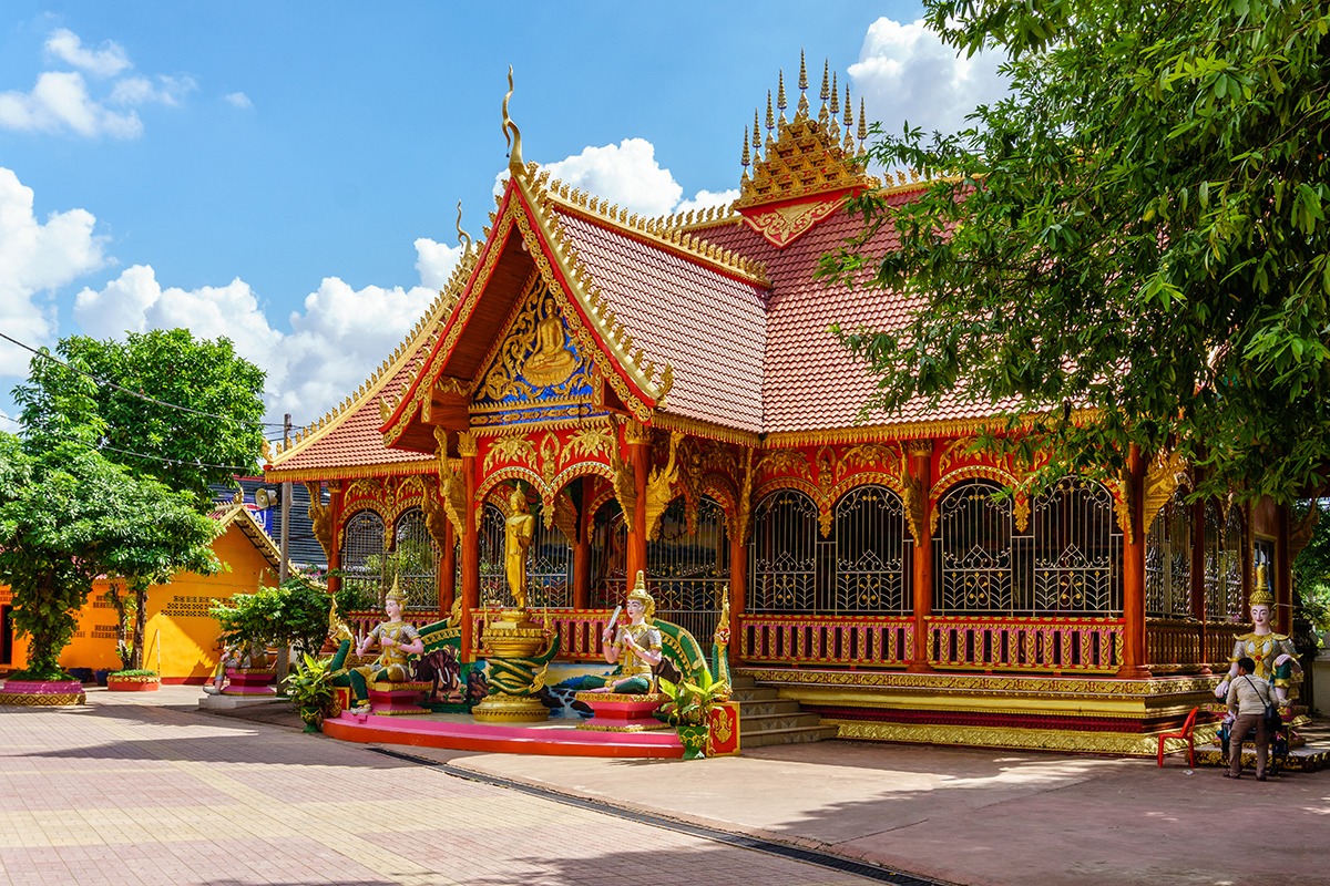 Sightseeing in Vientiane
