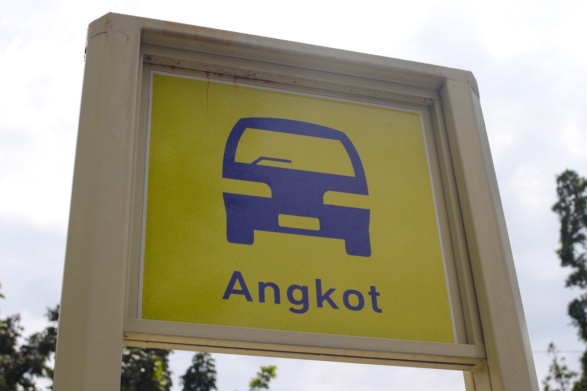 Angkot 停車標誌