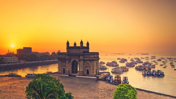 Das reiche Erbe Mumbais entdecken: Ein Rundgang zu historischen Stätten, die man gesehen haben muss