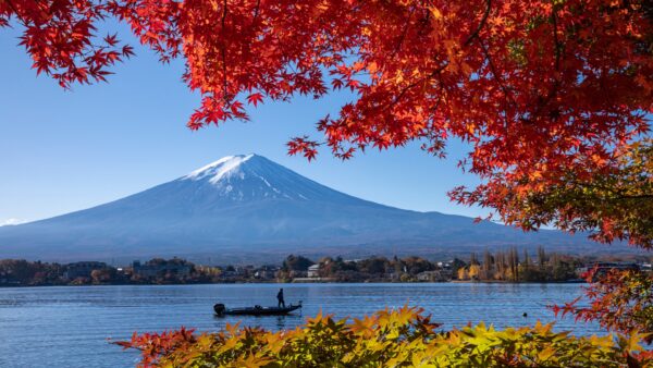 探索富士河口湖日本自然美景中心三日游路线