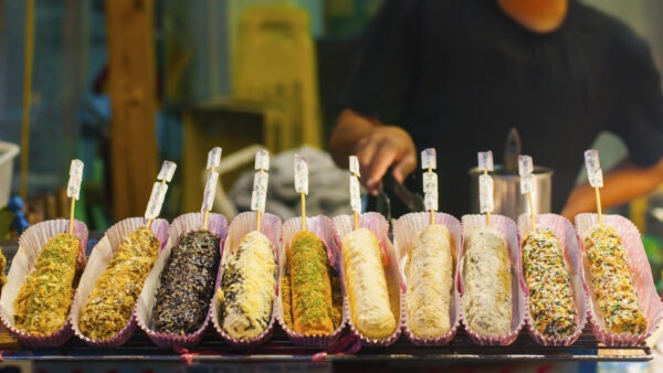 เผยความสุขแห่งตลาดกลางคืนฮัวเหลียน: การผจญภัยด้านอาหาร