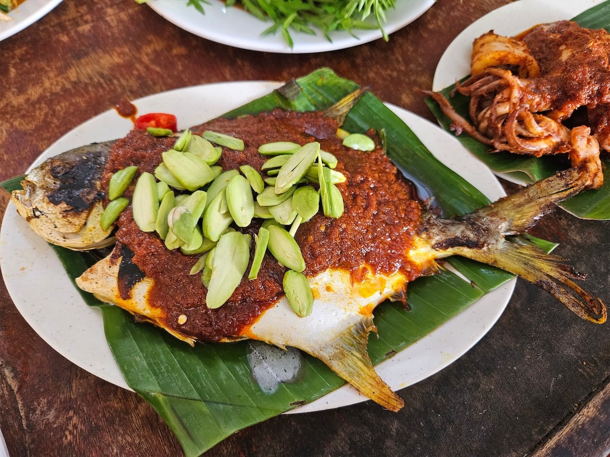 Grilled fish with sambal sauce