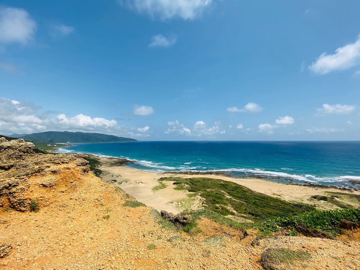 Blauer Himmel und blaues Meer in Kenting Blauer Himmel und blaues Meer in Kenting