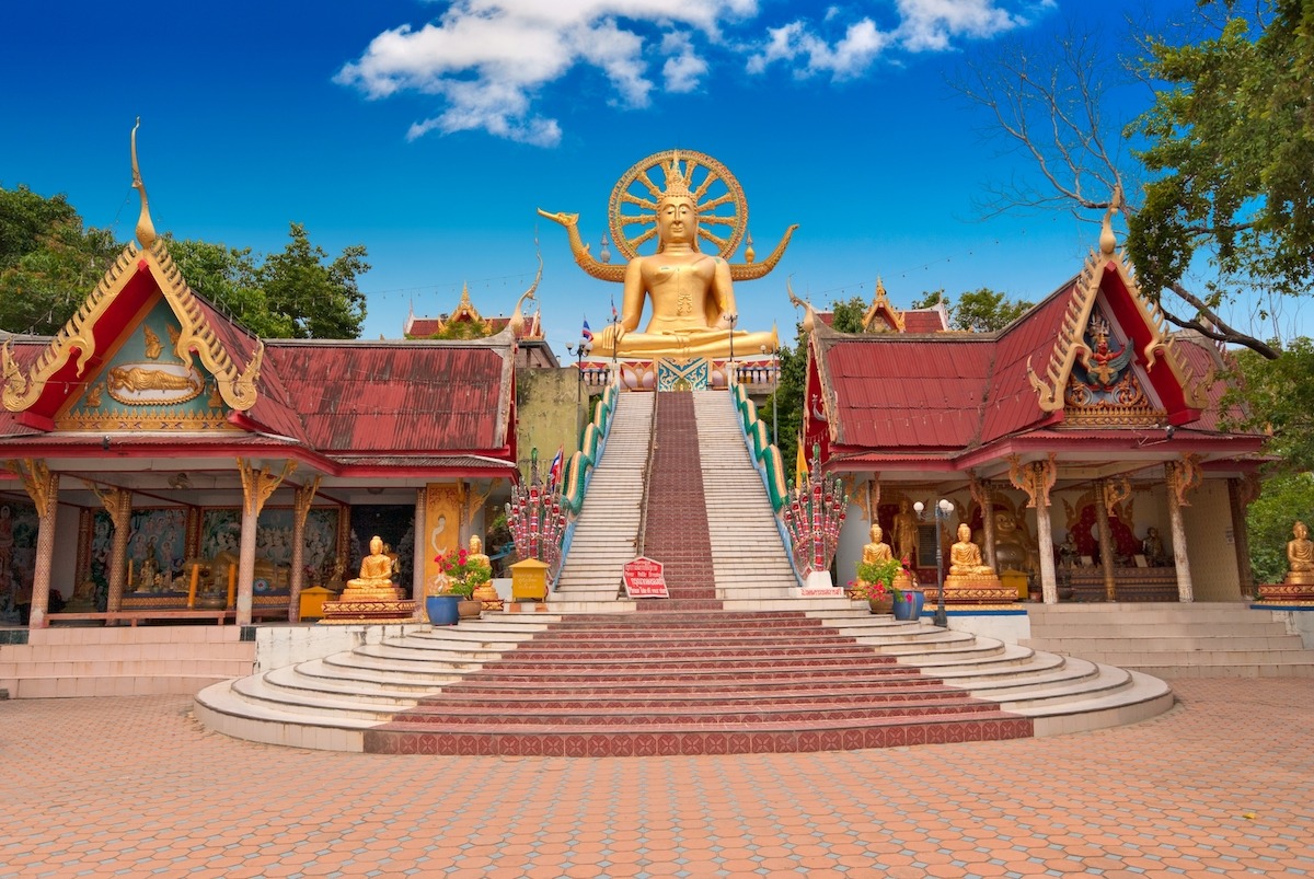 Buddha Besar di Kuil Wat Phra Yai, Koh Samui, Thailand