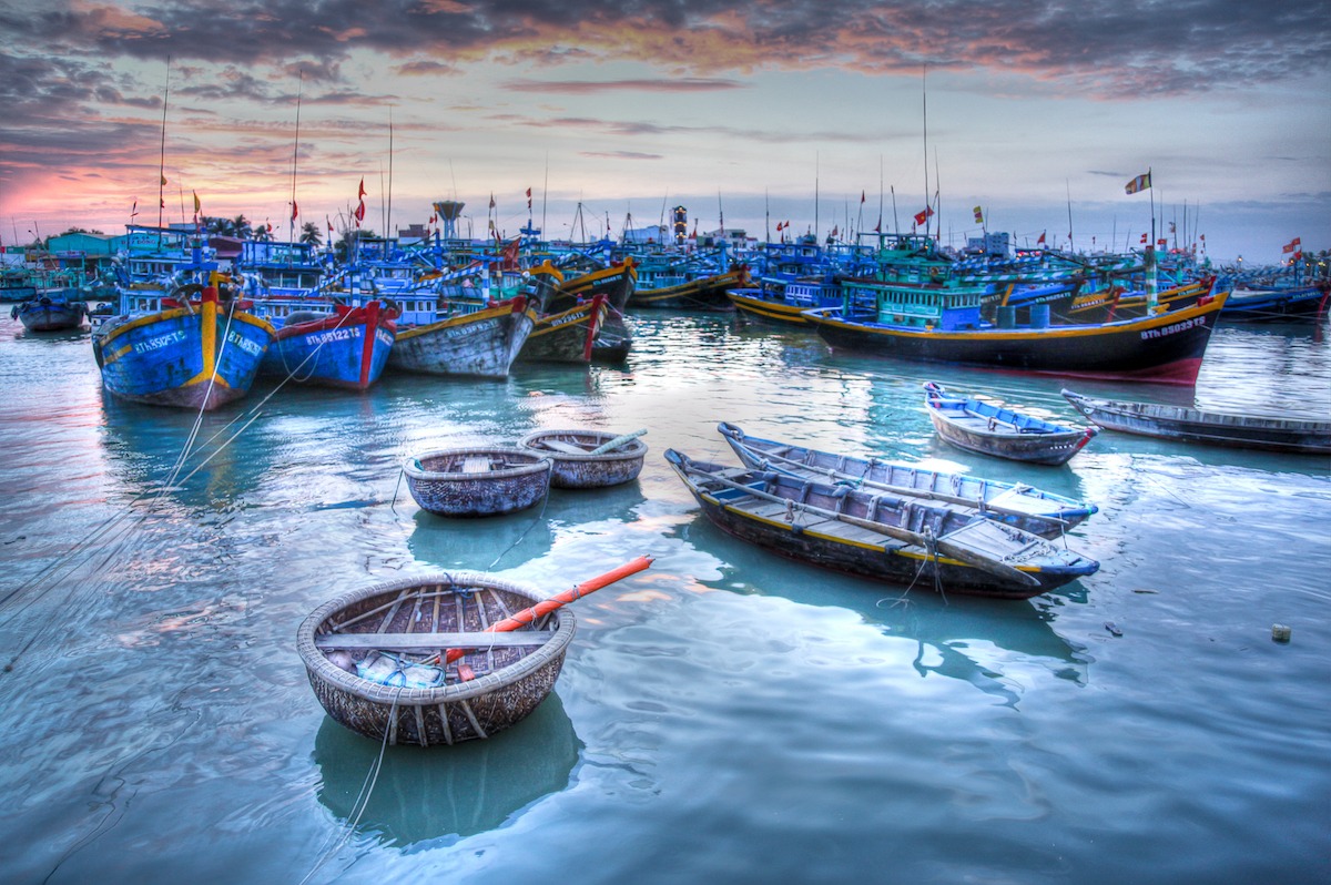 Bateaux de pêche dans la marina, Phan Thiet