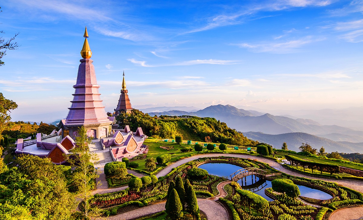 泰國北部的神聖寺廟Naphamaythanidon Chedi和Napaphonphumsiri Chedi Doi Inthanon清邁