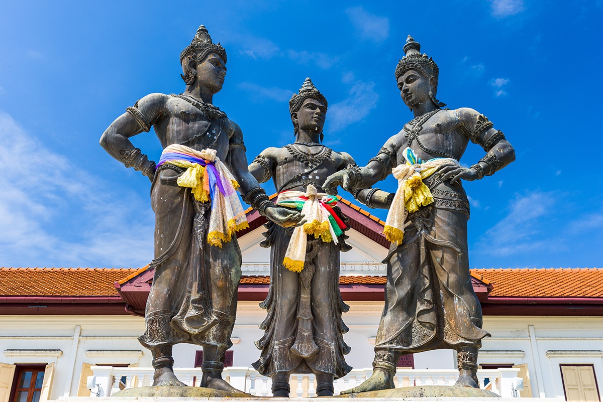 泰國北部的神聖寺廟清邁三王紀念碑