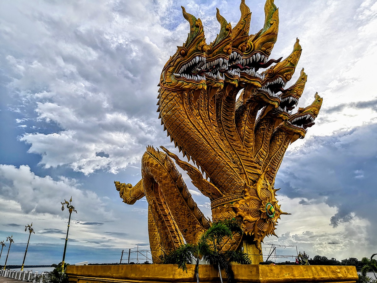 泰國東北部必去的寺廟 Wat Thai Phon Phisai Nong Khai