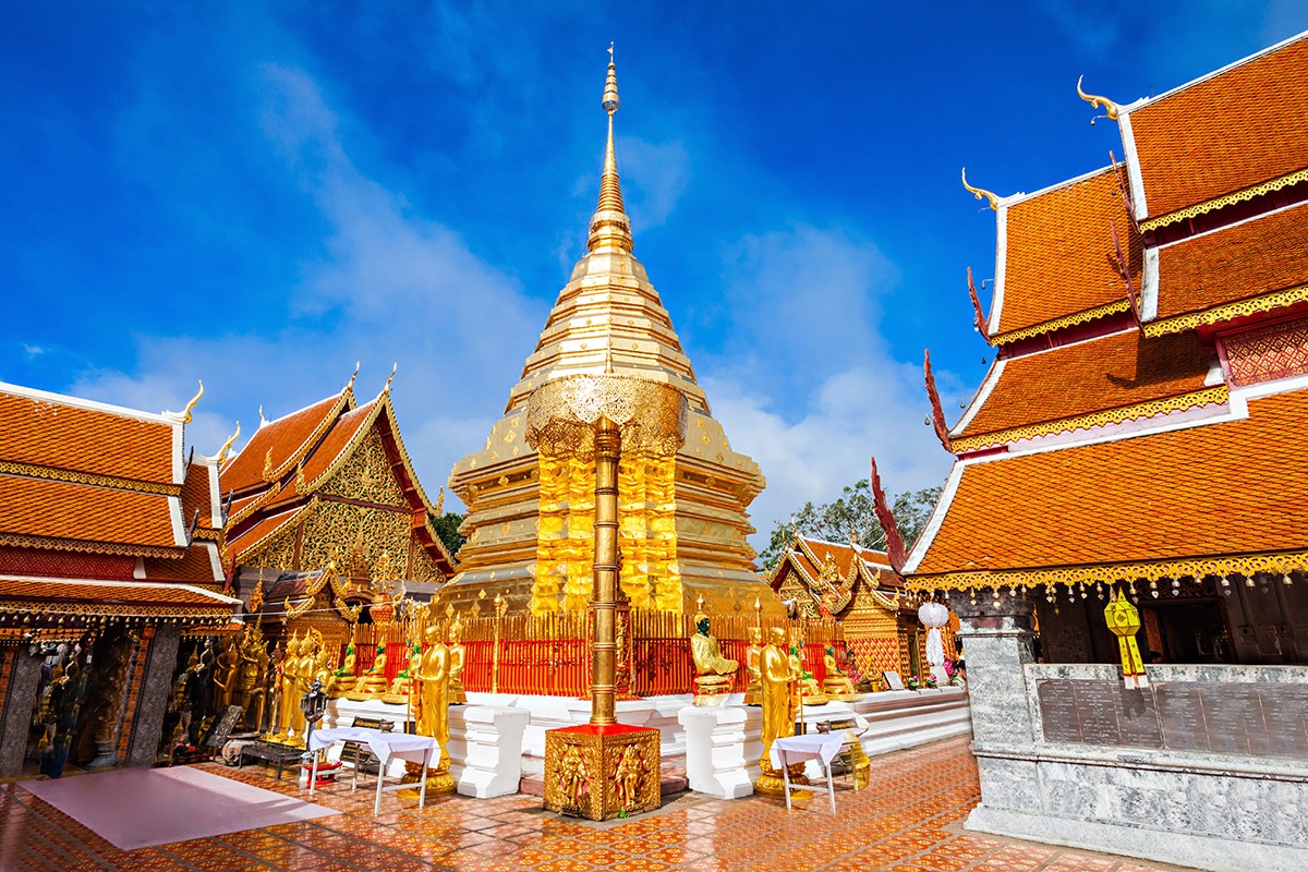 Kuil Suci di Thailand Utara Wat Phra That Phrathat Doi Suthep Chiang Mai