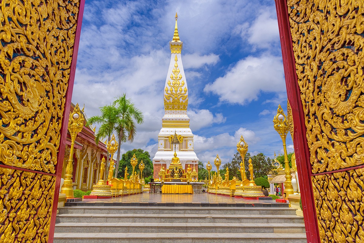 泰國東北部必去的寺廟 Wat Phra That Phanom Nakhon Phanom
