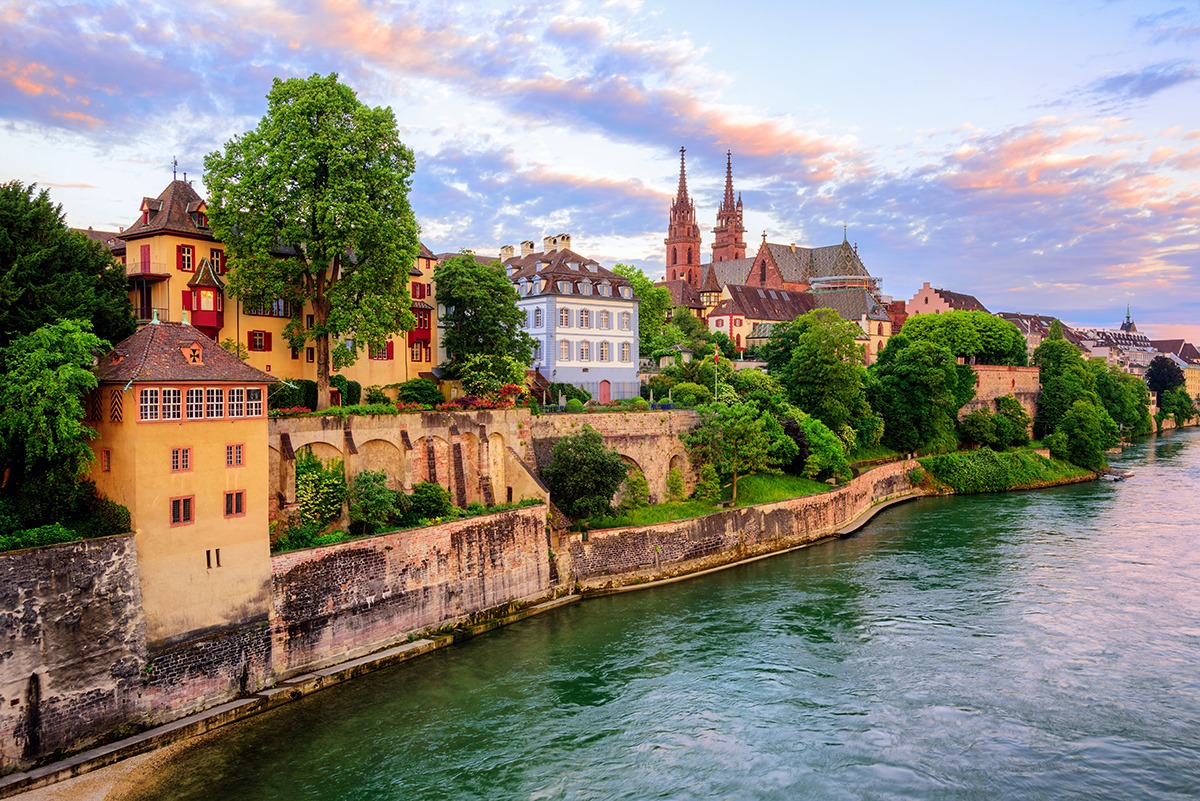 Các thành phố an toàn nhất trên thế giới cho phụ nữ du lịch một mình Basel Thụy Sĩ
