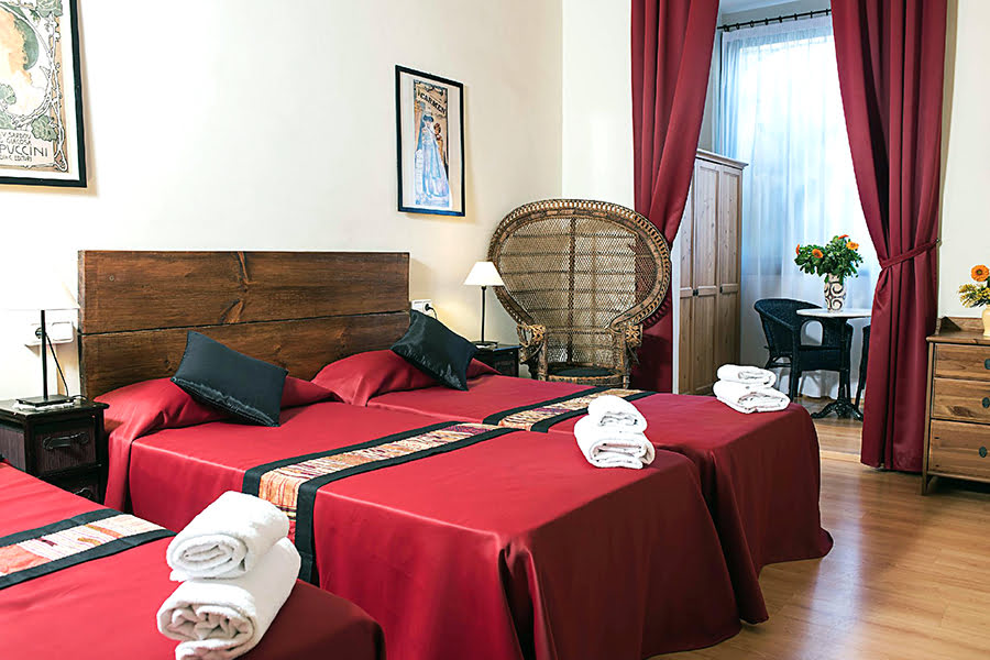 hotels in Barcelona-things to do-Bed and Breakfast Fashion House