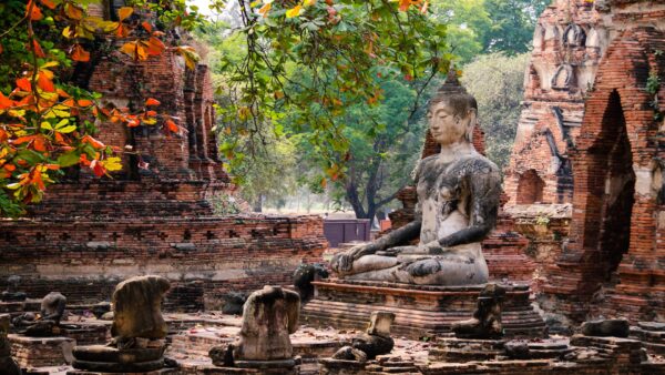 Pembukaan Ayutthaya: Perjalanan Abadi Melalui Negeri Ajaib Purba Thailand