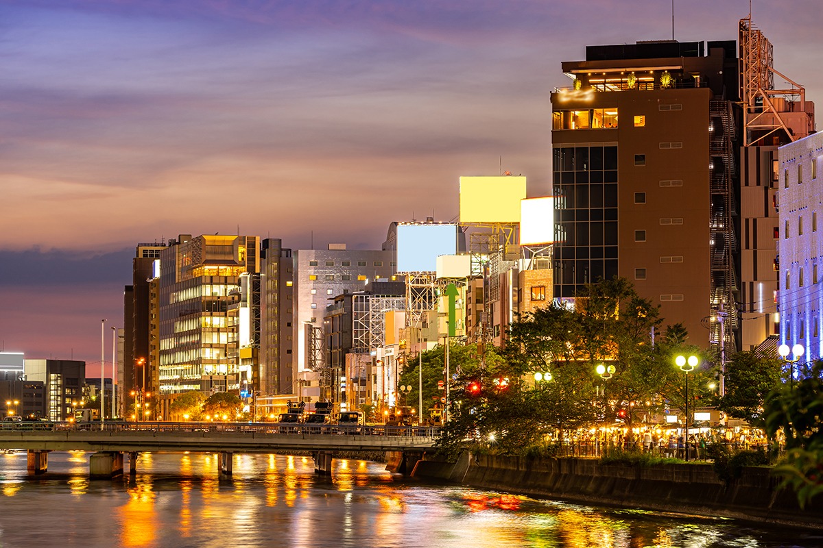 Vieille ville de Fukuoka le long de la rivière Naka