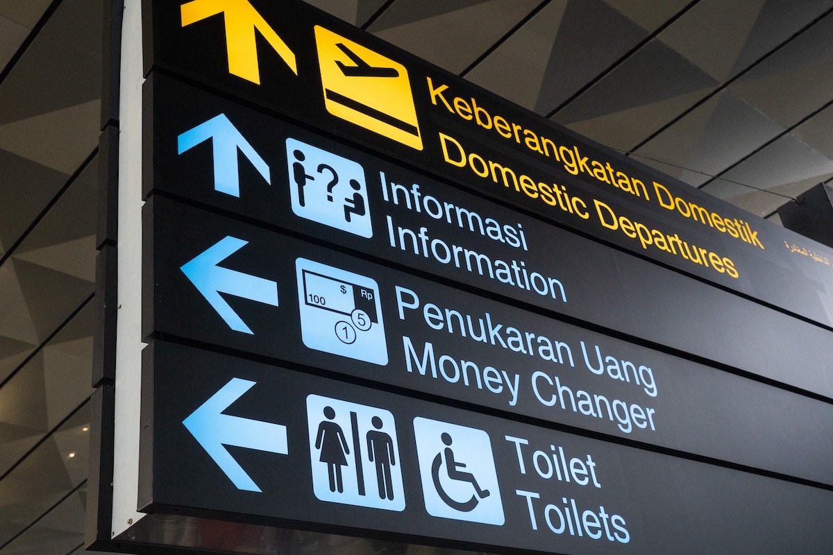 Panneau d'information, aéroport international Soekarno-Hatta
