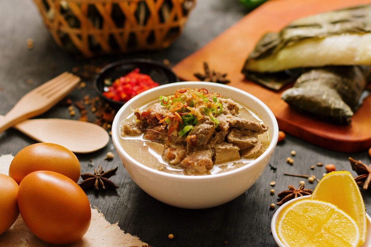 Coto Makassar, une soupe traditionnelle indonésienne