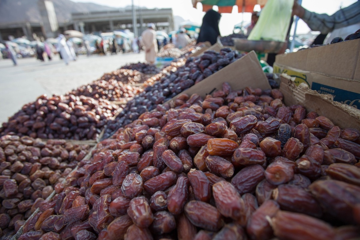 Pasar kurma di Madinah, Arab Saudi