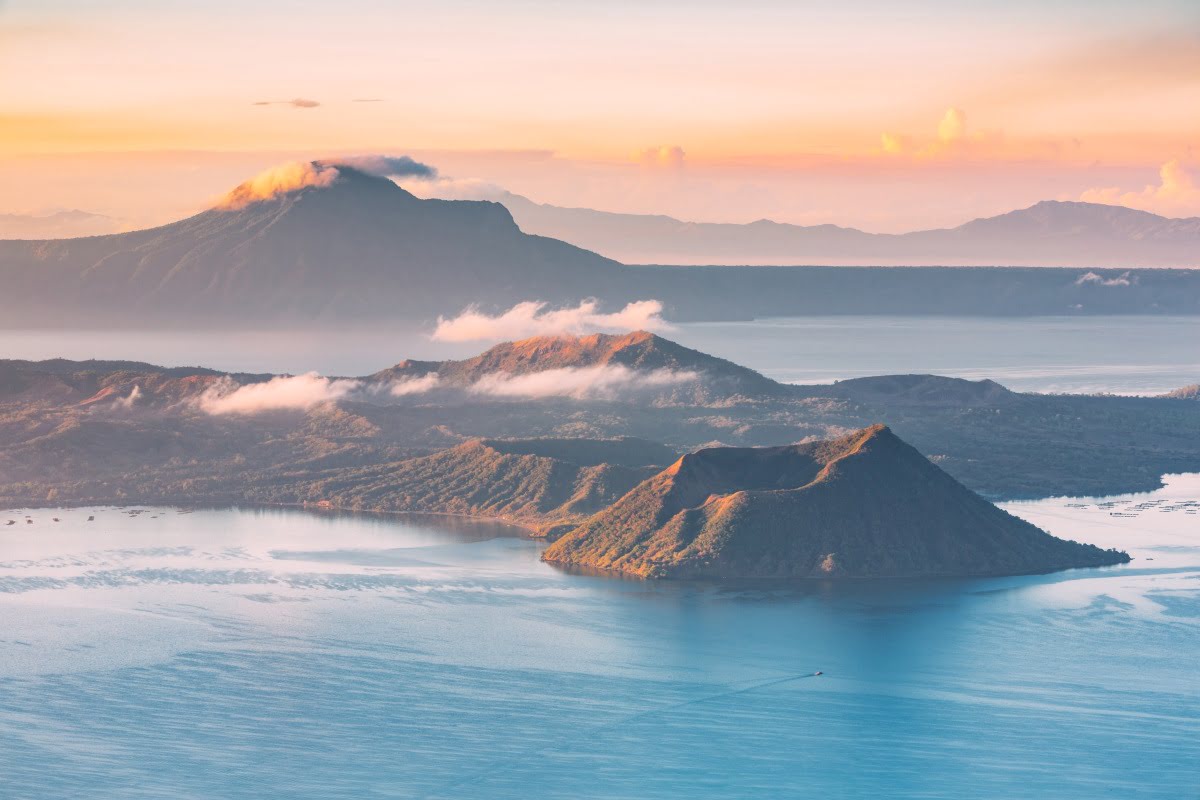 タガイタイのタール火山
