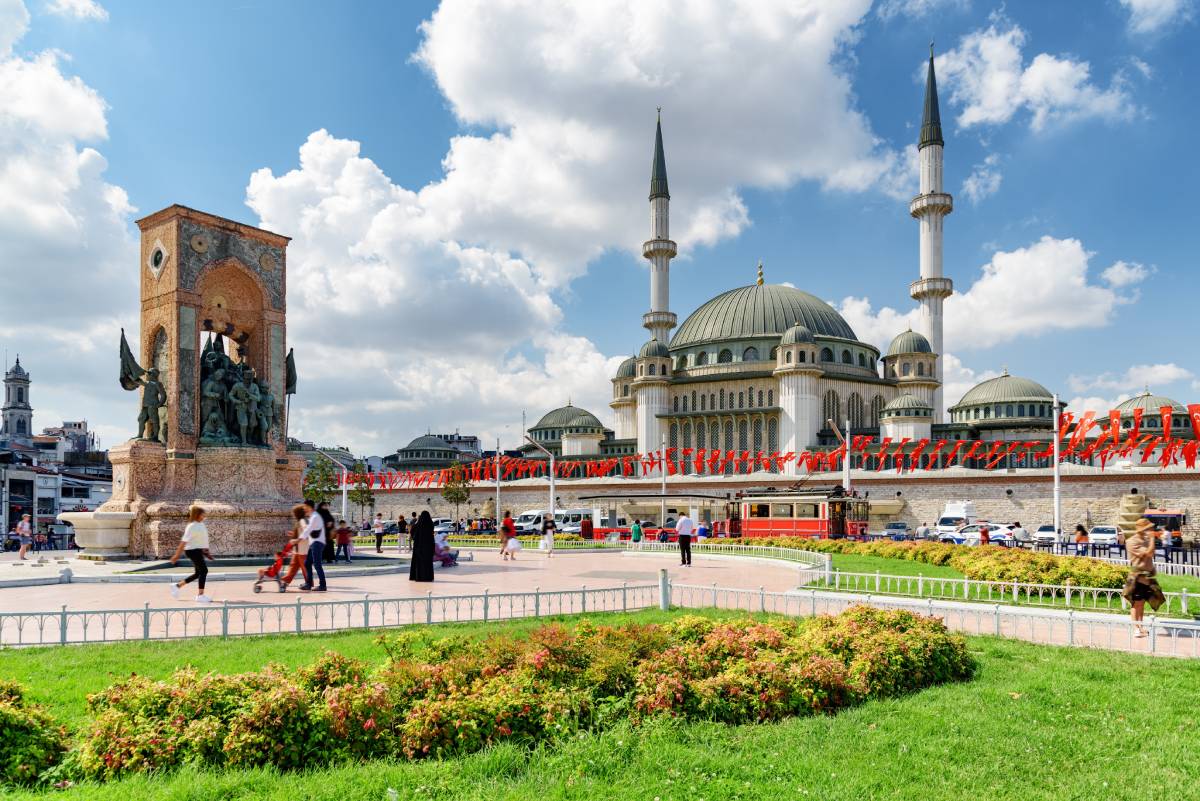 탁심 광장, 이스탄불, 터키