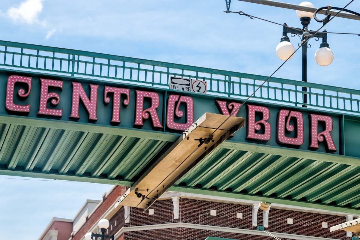 ย่านประวัติศาสตร์ละตินอเมริกาของเมืองเก่า Centro Ybor