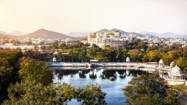 Unveiling the Canvas of Udaipur: A Voyage to Artisan Workshops and Creative Havens