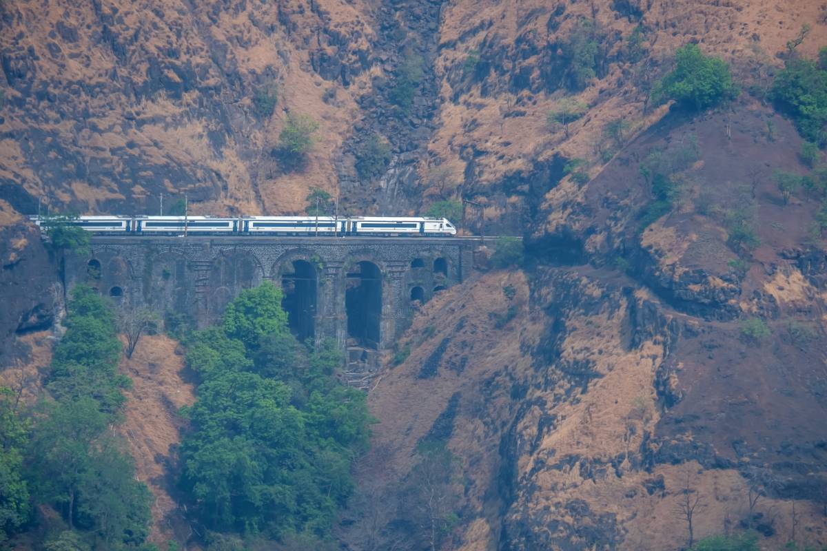 รถไฟอินเดียด่วน Vande Bharat