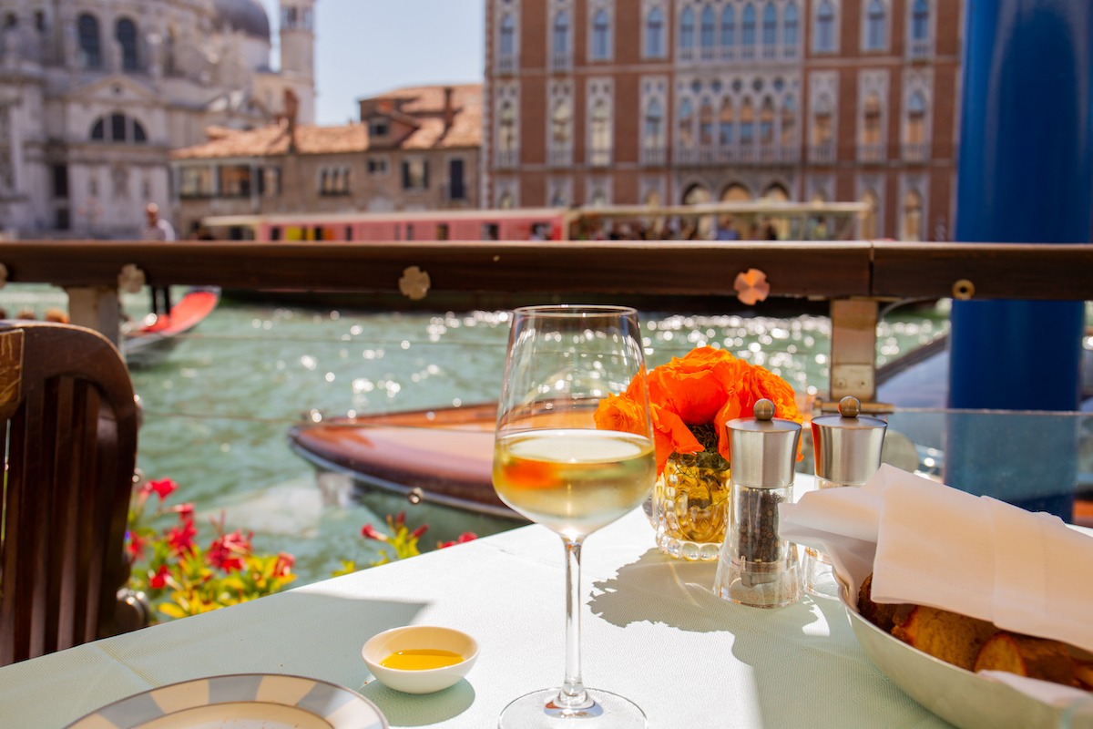 Straßencafé, Venedig