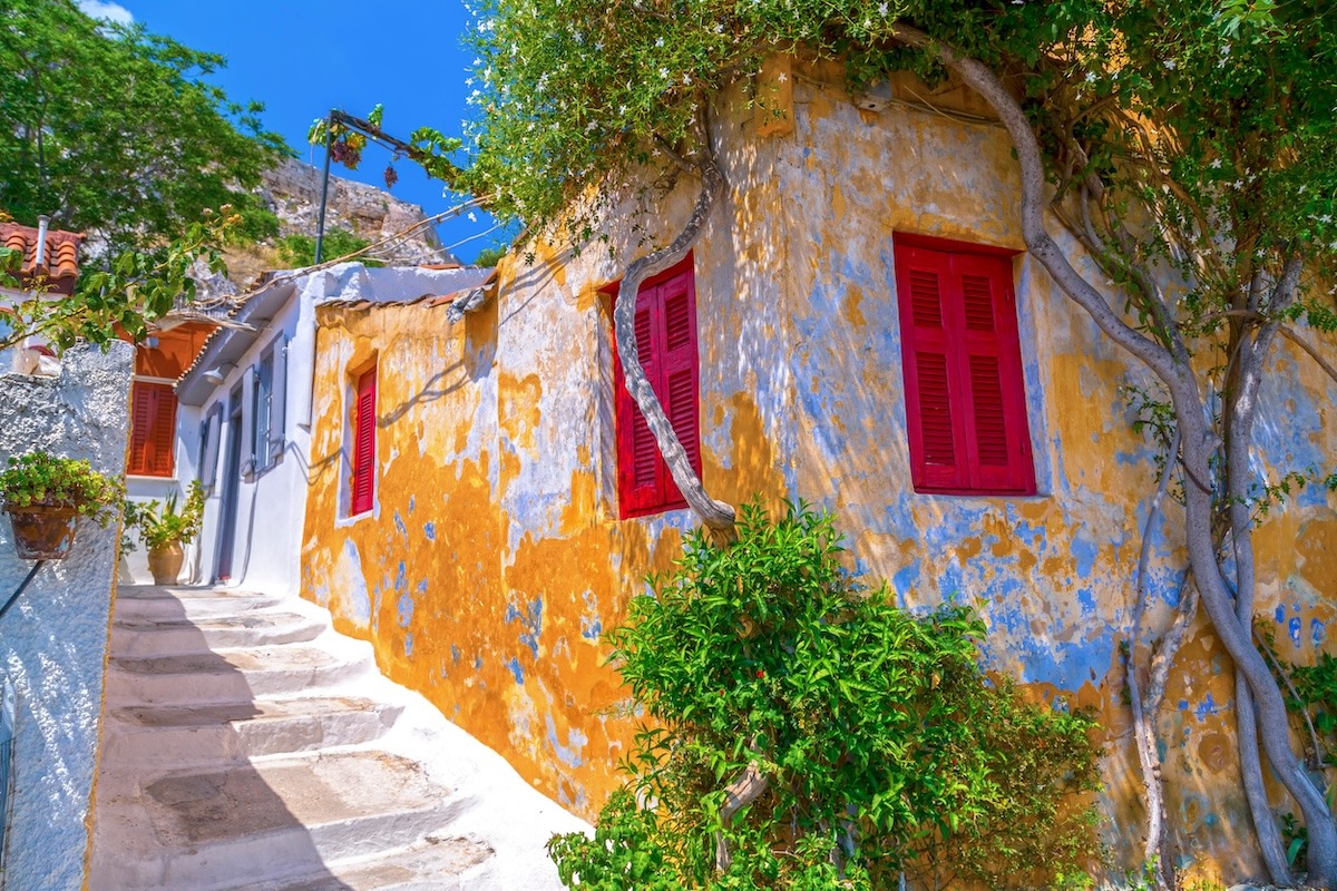 Anafiotika หมู่บ้านดั้งเดิมในกรุงเอเธนส์ ประเทศกรีซ