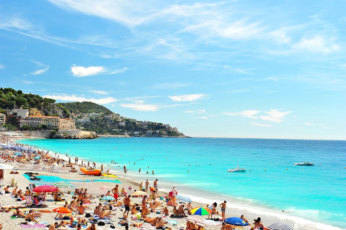 Strand in der Nähe der Promenade des Anglais, Nizza, Frankreich