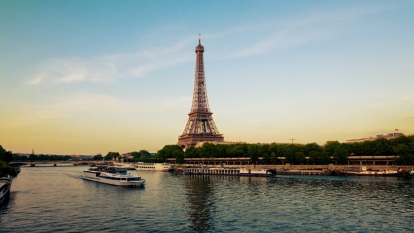 巴黎 7 天行程游览灯光之城