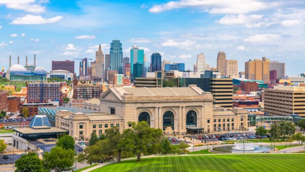 The Ultimate Guide to Luxurious Stays in Kansas City – Top 5 Hotels to Indulge in Elegance