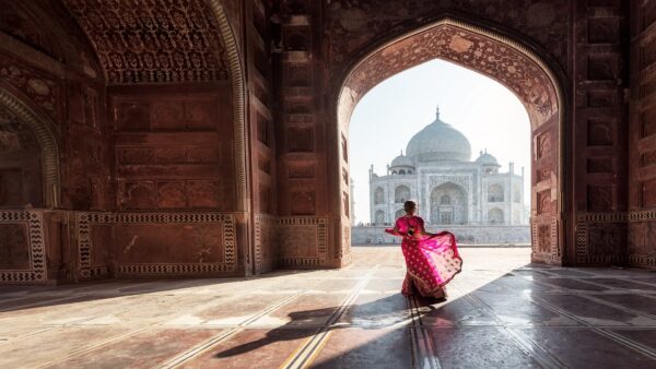 Révéler la majesté du Taj Mahal : Un voyage au-delà du lever et du coucher du soleil