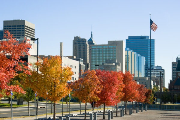 Tận hưởng vẻ đẹp lộng lẫy của mùa thu ở thành phố Oklahoma: Hướng dẫn mùa thu cuối cùng của bạn