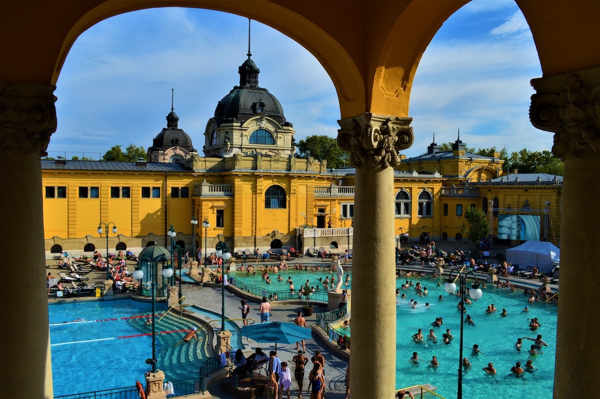 Bồn tắm nước nóng Széchenyi, Budapest, Hungary